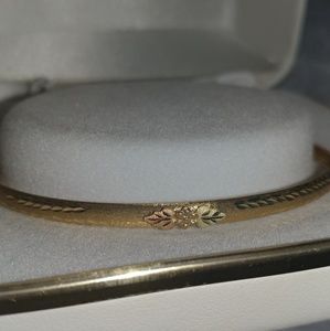 New 10K Black Hills Gold Bracelet